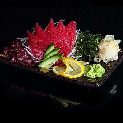 Сашими Тунец в Nishiki по цене 600 ₽