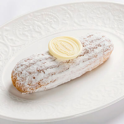 Эклер ванильный в Dr. Живаго по цене 450 ₽