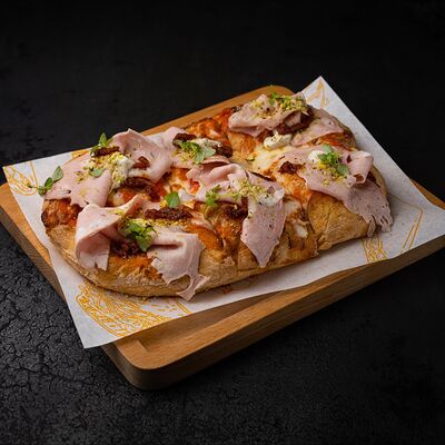 Пиццетта с мортаделлой в Прага по цене 710 ₽