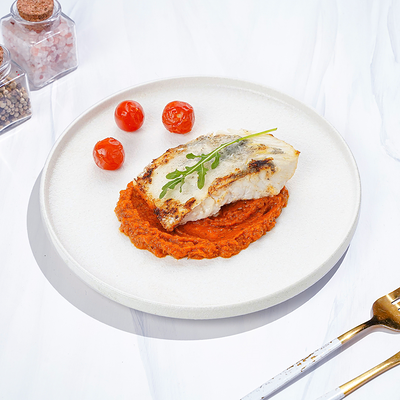 Каспийский судак в томатном соусе в Магбургер & Братья Караваевы по цене 530 ₽