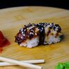 Суши с угрем в Yo! Sushi по цене 210