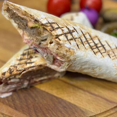 Шаурма с люля-кебабом из говядины в Кебаб МД по цене 828 ₽