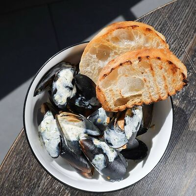 Мидии в трюфельном соусе в Мари по цене 740 ₽