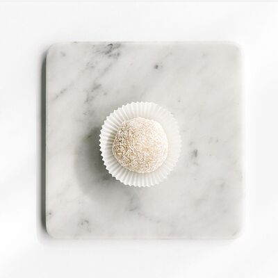 Конфета Рафаэлло в Эклерная по цене 270 ₽