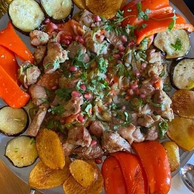 Блюдо от Шефа Sololaki со свининой в Sololaki по цене 3800 ₽