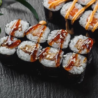 Ролл с угрем в Maki Family по цене 159