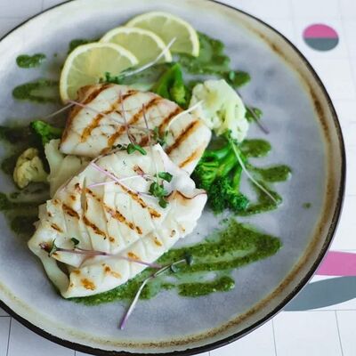 Кальмар на гриле с овощами и песто в Semplice Secondfloor по цене 550 ₽