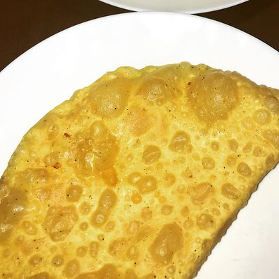 Чебурек с пикантной бараниной М в Cheburek по цене 250 ₽