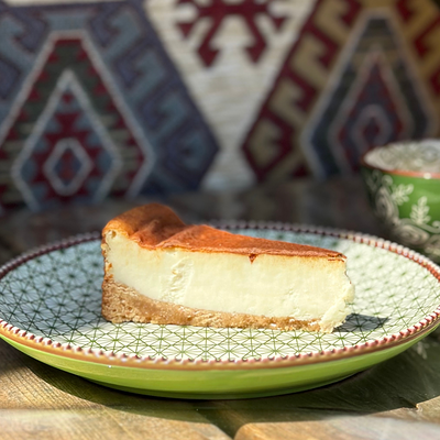 Пироженое Чизкейк Сан-Себастьян в Тарым по цене 2645 ₸