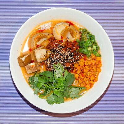 Острый пайтан рамен с пряным куриным фаршем в Лапшичка по цене 570 ₽