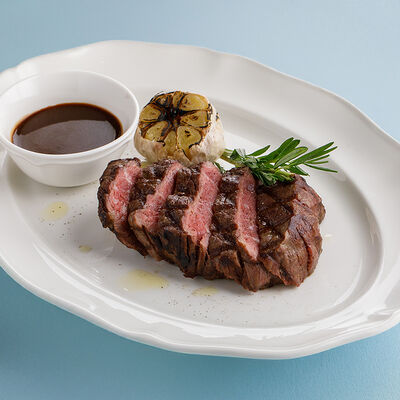 Медальон из мраморной говядины в Терраса по цене 4790 ₽
