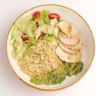 Боул с курицей в Кофе Крафт по цене 540 ₽