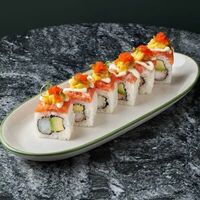 Спайси лосось с креветкой и манго в Суши в бутылке