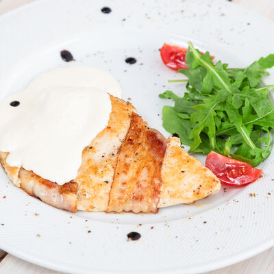 Куриная грудка в беконе в Бар Соль по цене 300 ₽