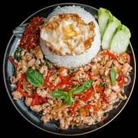 Пад ка пао в Pad Thai