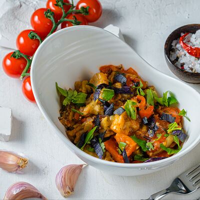 Салат из запеченных овощей в Шеф-Рояль по цене 670 ₽