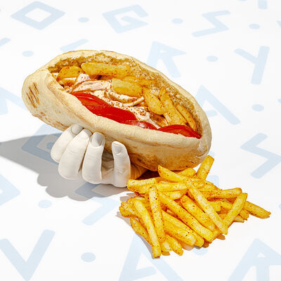 Гиро в кипрской пите в Vangyros по цене 495 ₽