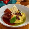 Говяжьи щечки с картофельным пюре в BBQ Beer Restaurant по цене 1375