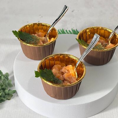 Тартар из лосося в KanapeFest по цене 3490 ₽