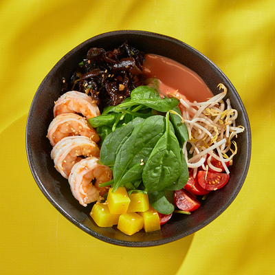 Салат с креветками и соусом красный апельсин в ASIATIQ Ramen-Bar по цене 870 ₽