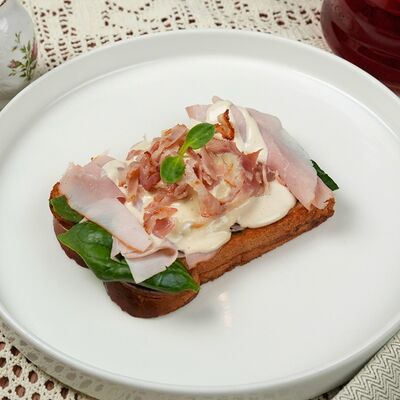 Бенедикт с тамбовским окороком в Вера Фёдоровна по цене 490 ₽