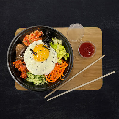 Пибимпаб курица в Kitsune Cafe по цене 550 ₽