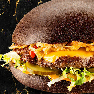 Бургер BBQ Black Angus в Black Star Burger по цене 550 ₽