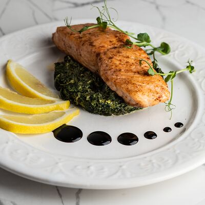 Семга со шпинатом в Sesilia по цене 1290