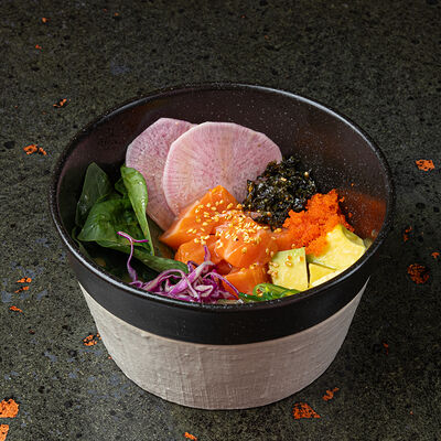 Поке лосось в Sumo Izakaya по цене 870 ₽