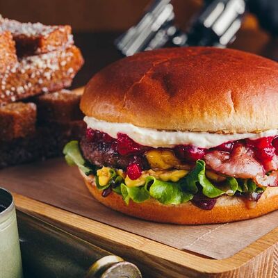 Revolver Xxl в The revolver pub по цене 549 ₽