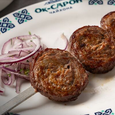Шашлык мясной рулет в Ок-сарой по цене 310 ₽