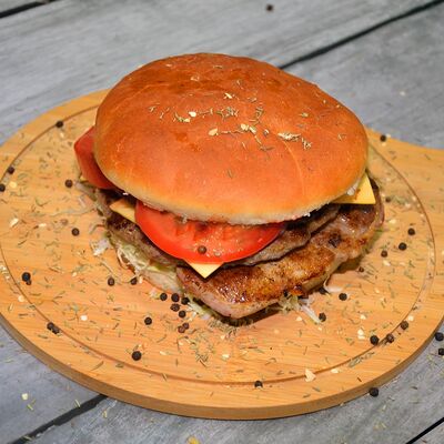 Квадратный Бургер МакМаф Дабл в Street Food по цене 550 ₽