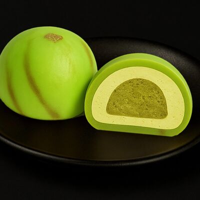 Моти дубайский шоколад в Sushi Seven по цене 299 ₽