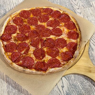 Пепперони в Сквер по цене 600 ₽
