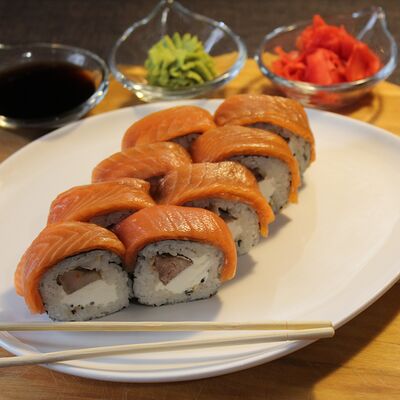 Роллы Ямато люкс в Ямато по цене 830 ₽