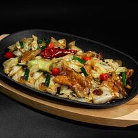 Острая свинина с овощами по-китайски в Pi Am Перчик
