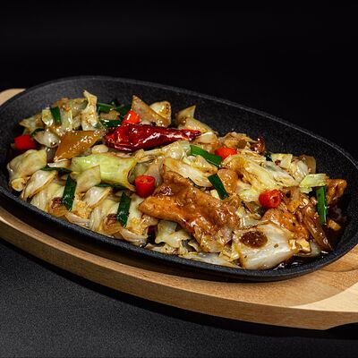 Острая свинина с овощами по-китайски в Pi Am Перчик по цене 933 ₽