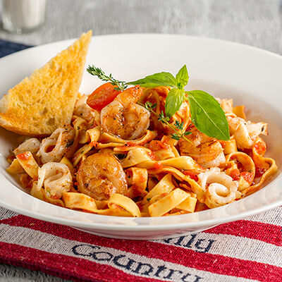 Паста маринара с морепродуктами в T.G.I. Friday's по цене 625