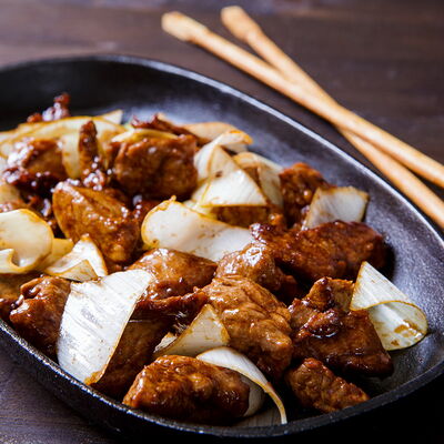 Баранина с луком - пореем в Чайна Тун по цене 400