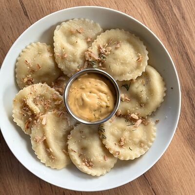 Равиоли с телятинойв Ava Restafe по цене 25 р.