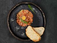 Тартар из лосося в Mojo