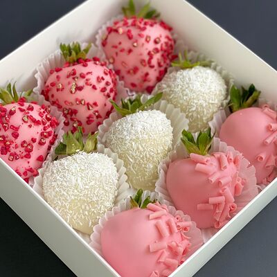 Клубника в шоколаде Весенние чувства S в Mosfresa по цене 2690