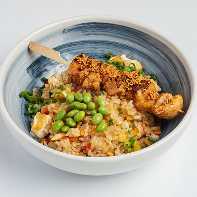 Жареный рис, цыпленок якитори в Everland по цене 990 ₽