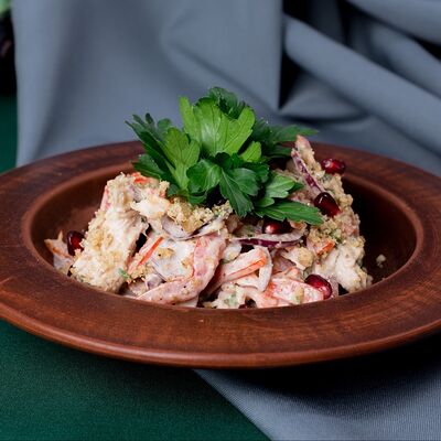 Салат Генацвале в Пиросмани по цене 690 ₽