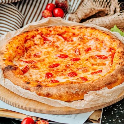 4 пиццы 30 см в OK PIZZA по цене 3564 ₽