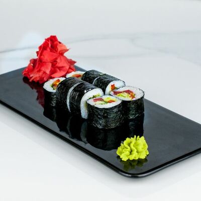 Ролл Маки с овощами в Сушимания по цене 215 ₽