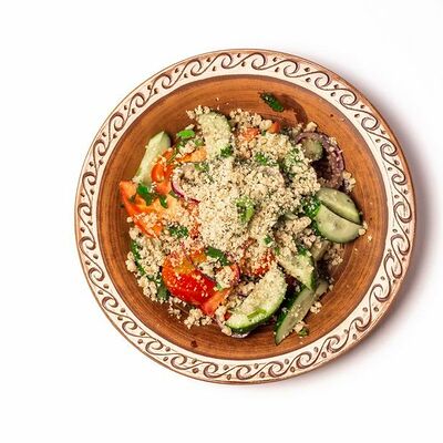 Салат овощной с орехами в Мацони по цене 395 ₽