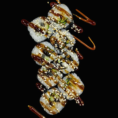 Ролл Унаги маки в Kaikan по цене 380 ₽