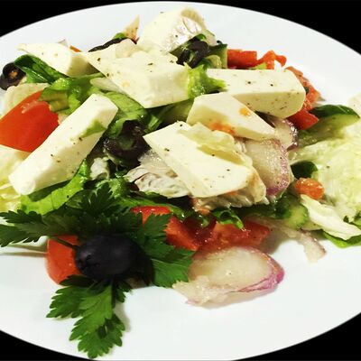 Греческий салат в Art House по цене 353 ₽