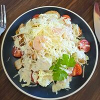 Цезарь с креветками в Симпл